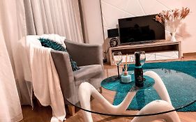 Apartament Solna 80 - Centrum Miasta Z Podziemnym Garazem