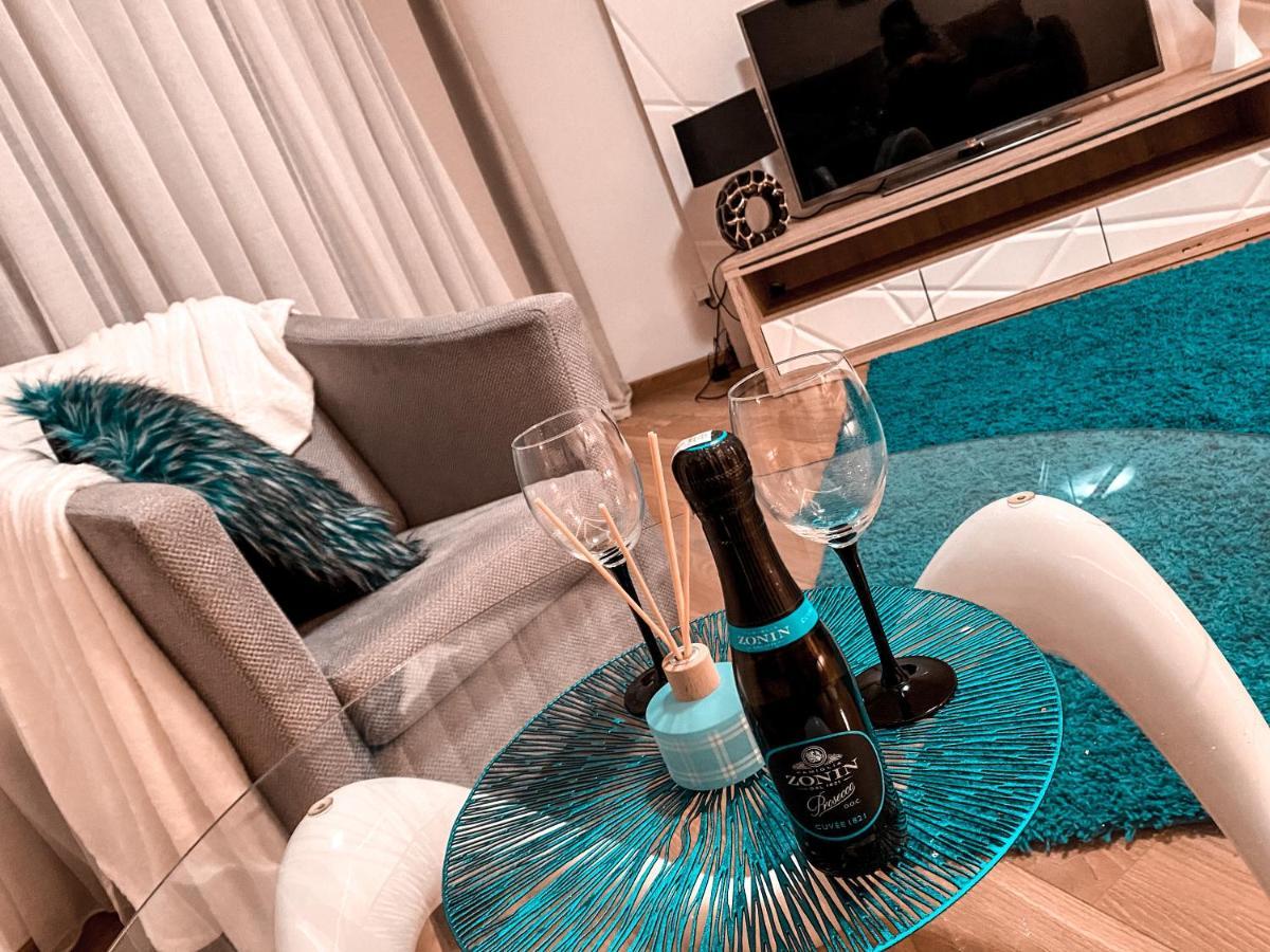 Apartament Solna 80 - Centrum Miasta Z Podziemnym Garazem Кельце Экстерьер фото