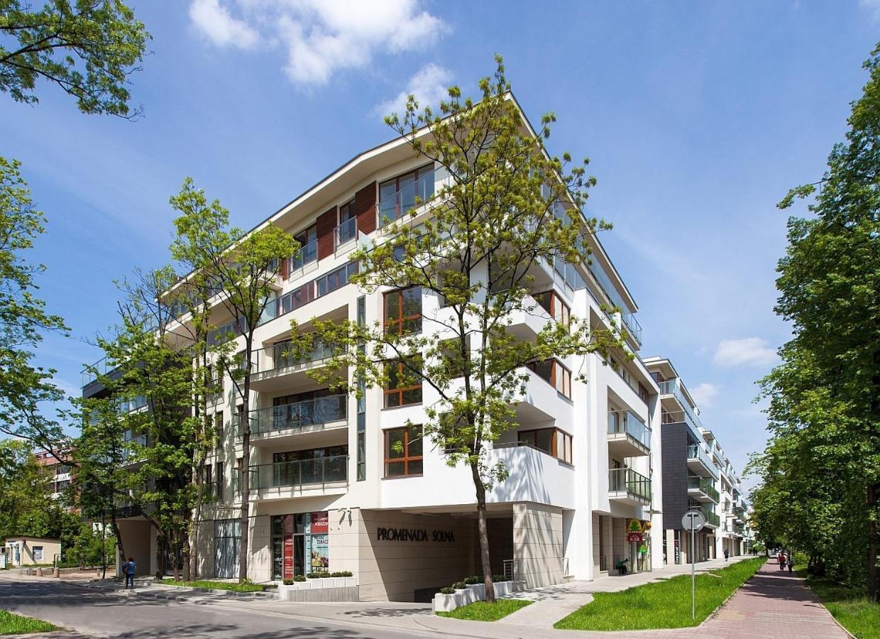 Apartament Solna 80 - Centrum Miasta Z Podziemnym Garazem Кельце Экстерьер фото